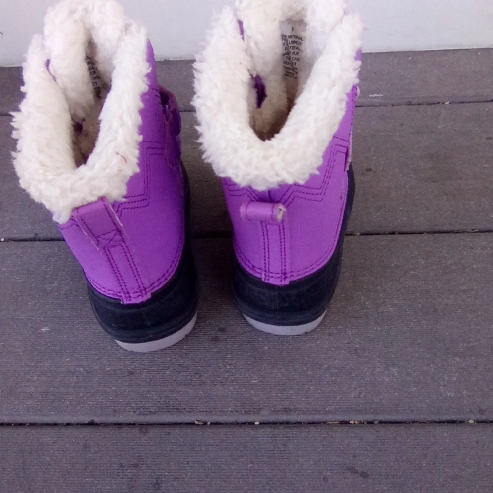 Cat & Jack Kids Boots in Purple and Black have a little Stain